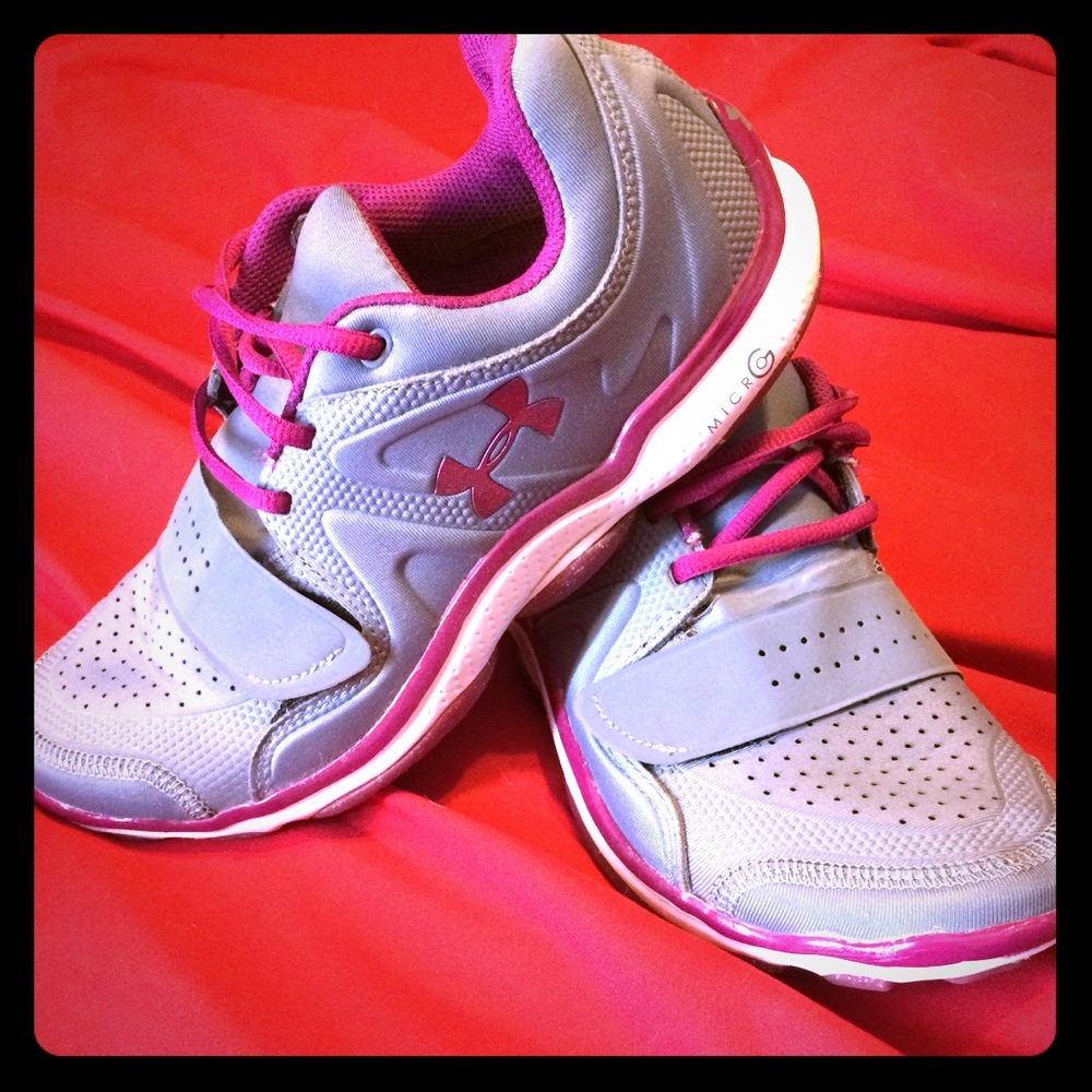 Under Armour tennis shoes